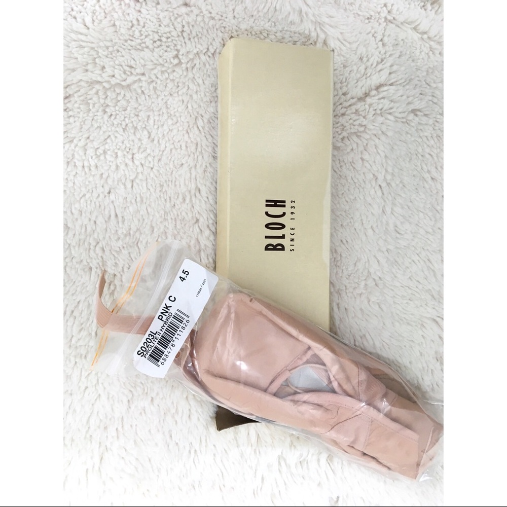 NWT Bioch Ballet Slippers